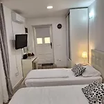 Appartement And Lina *