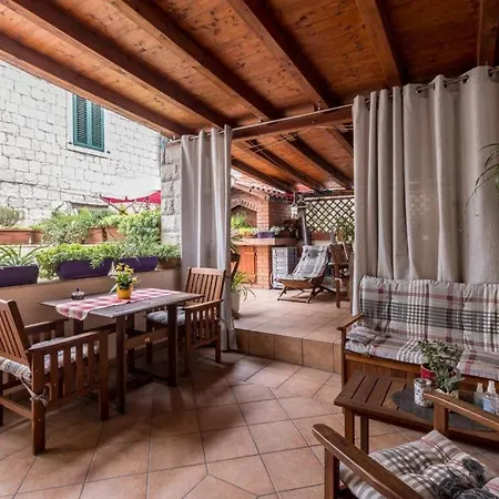 Apartman And Lina Split