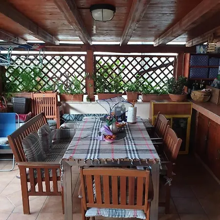 Apartments And Rooms Villa Lina *