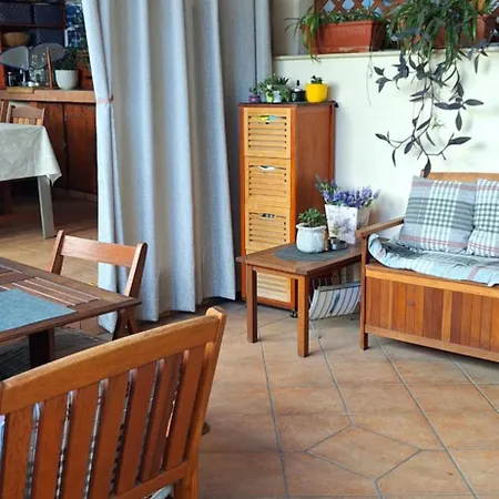 Lägenhet Apartments And Rooms Villa Lina