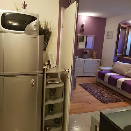 Διαμέρισμα And Lina *