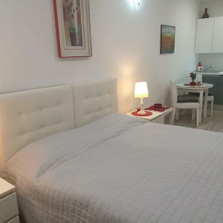 Apartments&rooms Lina *