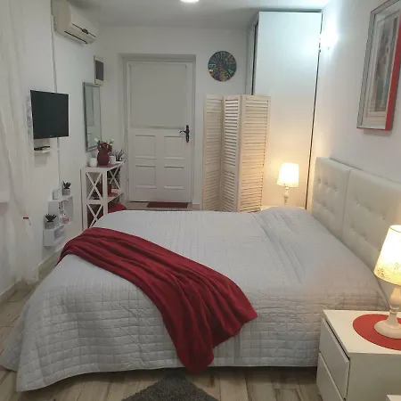 And Lina Διαμέρισμα *